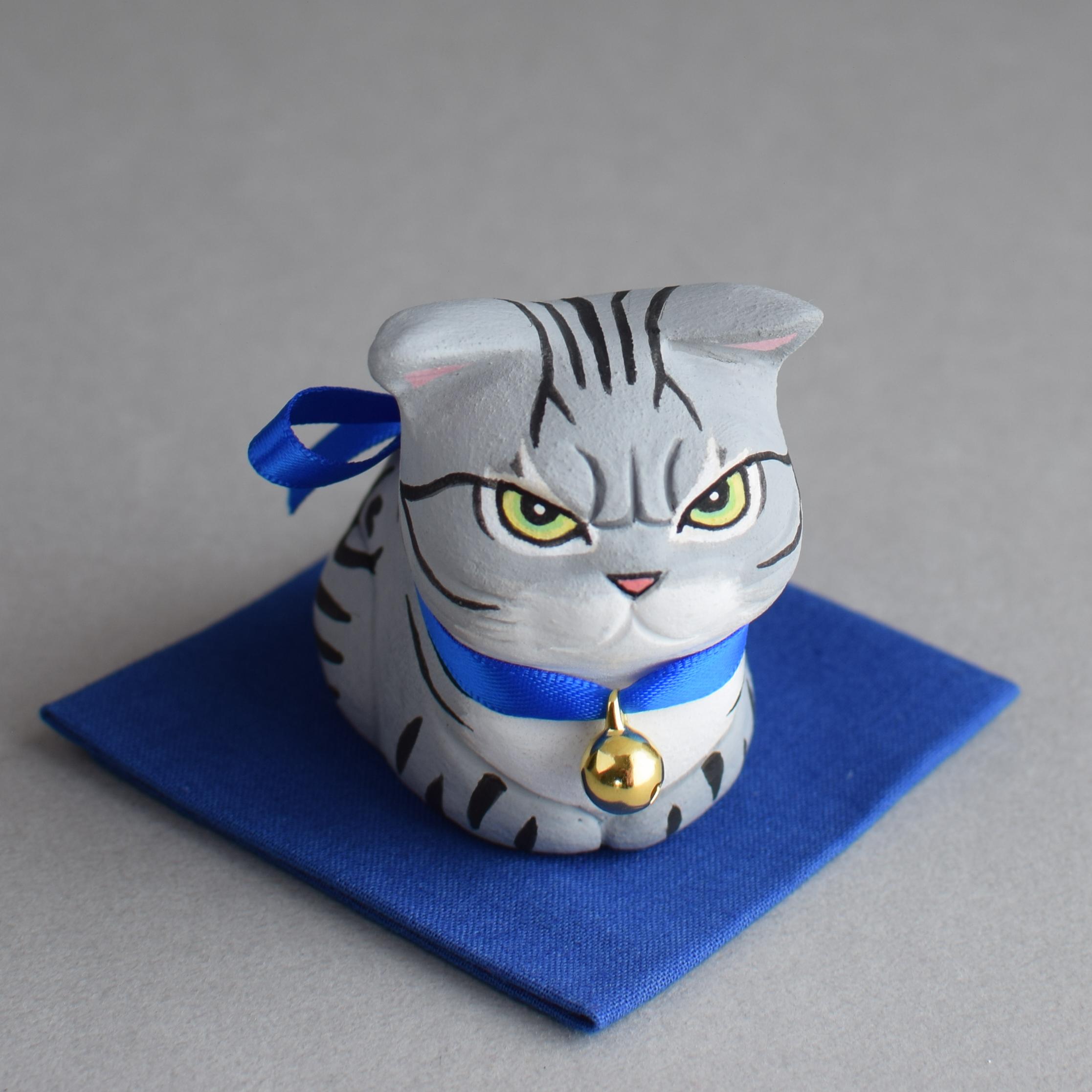 お怒りイカ耳香箱座り猫(アメリカンショートヘア)【受注制作】1枚目の画像