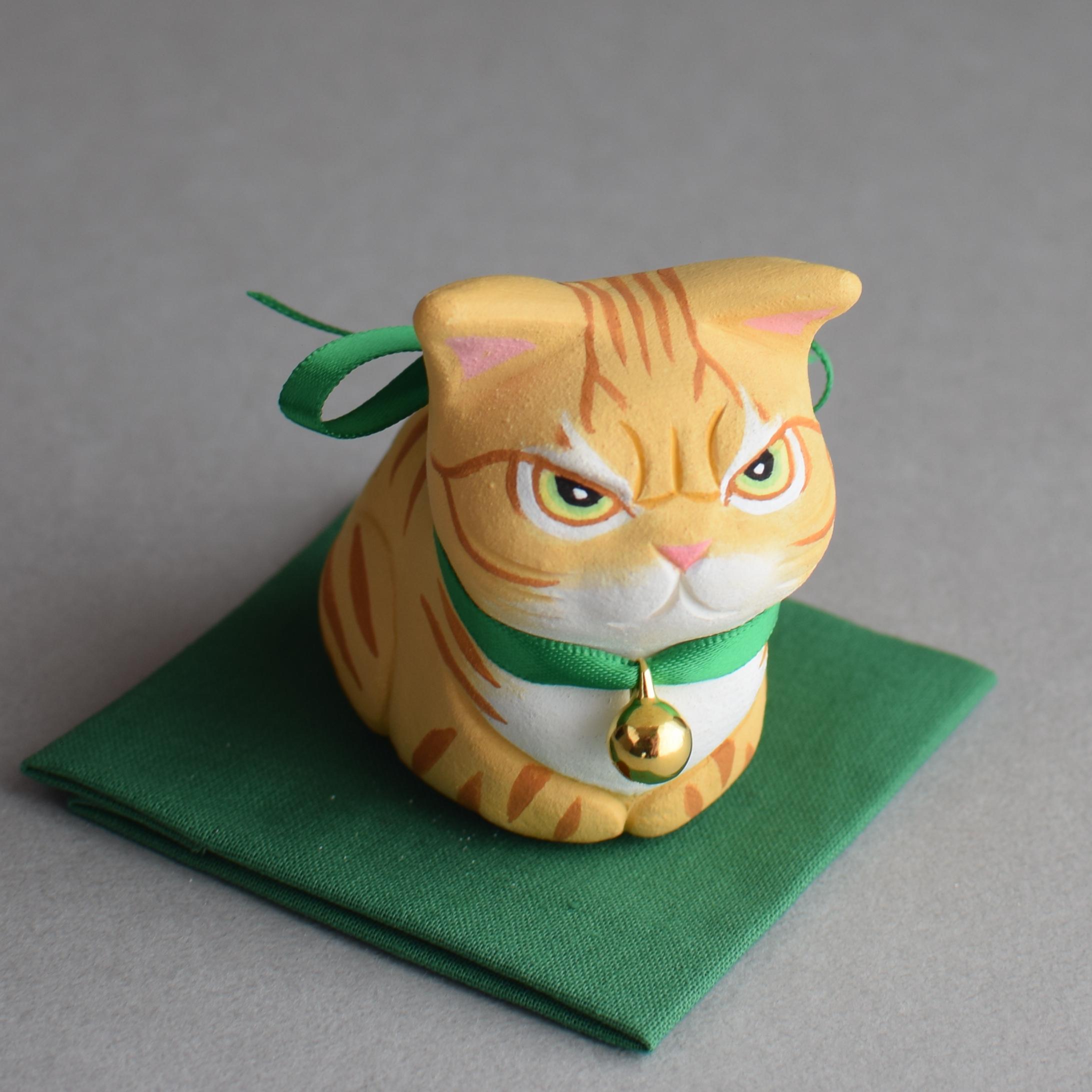 お怒りイカ耳香箱座り猫(茶トラ)【受注制作】1枚目の画像